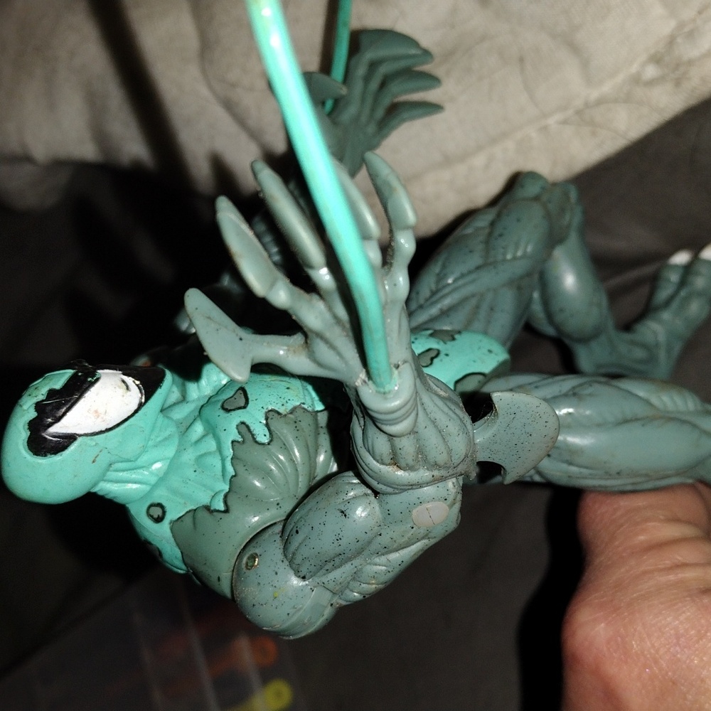 Action figure - Picture 2 of 3